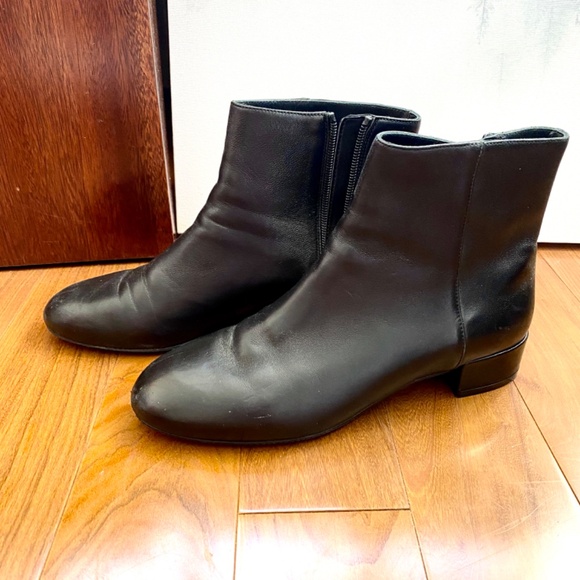 Stuart Weitzman Quartz 25 Size 8 Leather Ankle Booties Black - Picture 2 of 9